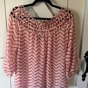 Classy Umgee Sheer Boutique Blouse size Large